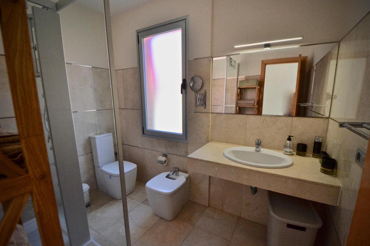 Villa Katarina In Beautiful Tauro With Private Heated Swimming Pool Тауріто Екстер'єр фото