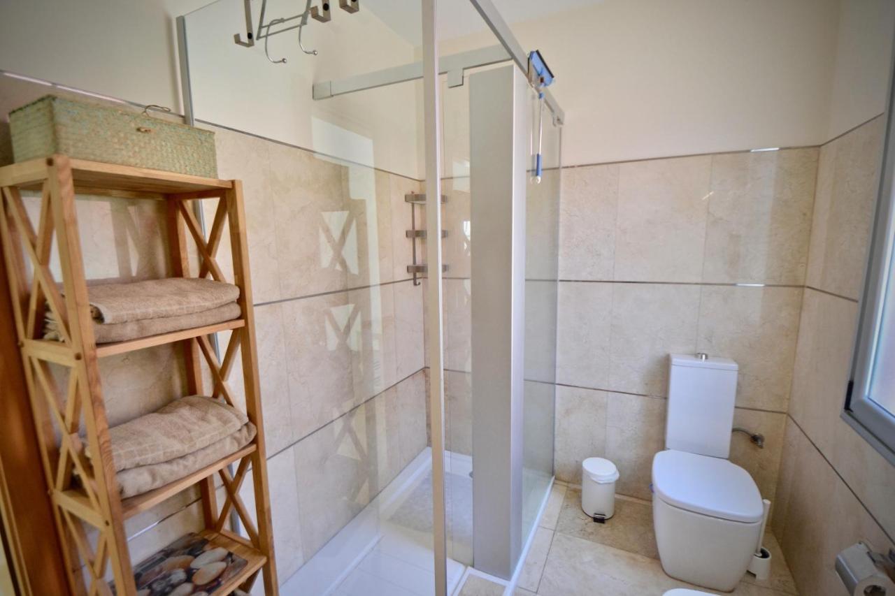 Villa Katarina In Beautiful Tauro With Private Heated Swimming Pool Тауріто Екстер'єр фото